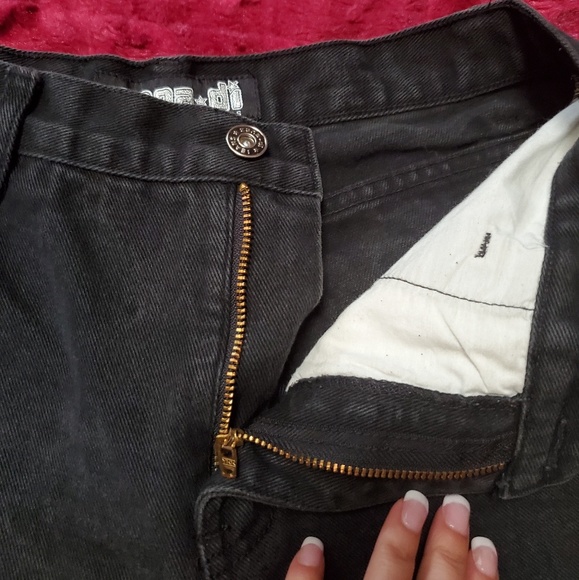 ZANA*DI BLACK JEAN SHORTS! - Picture 3 of 8